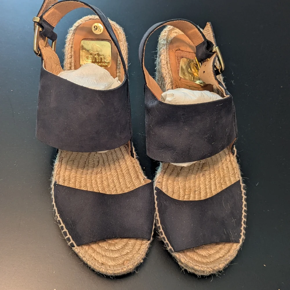 Women's Black Espadrille Wedge Sandals - Picture 3 of 7